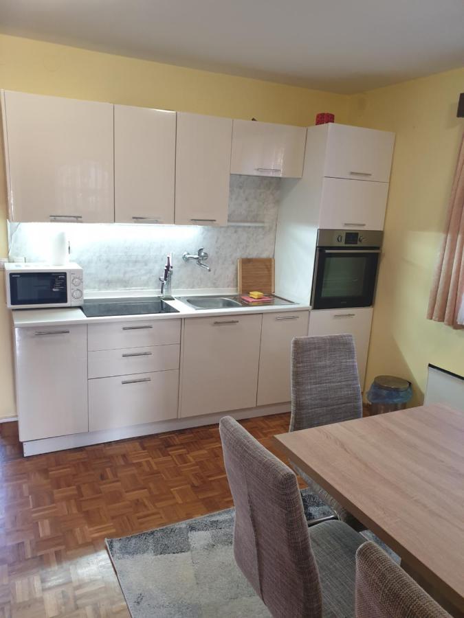 Terme Catez Apartma Nine 카테즈 옵 사비 외부 사진